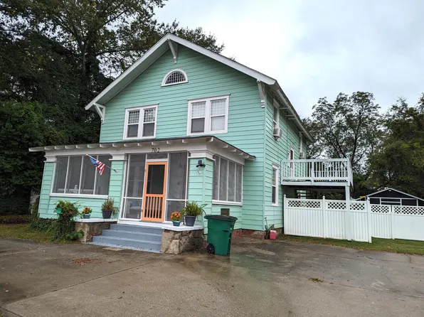 702 Calhoun St, Johnston, SC 29832