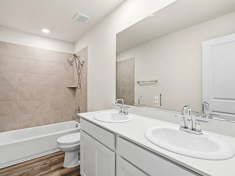 520 Loriner Way — Photo 26