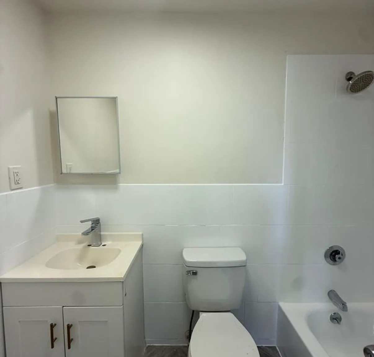 3 bed, $3,373 — Photo 1