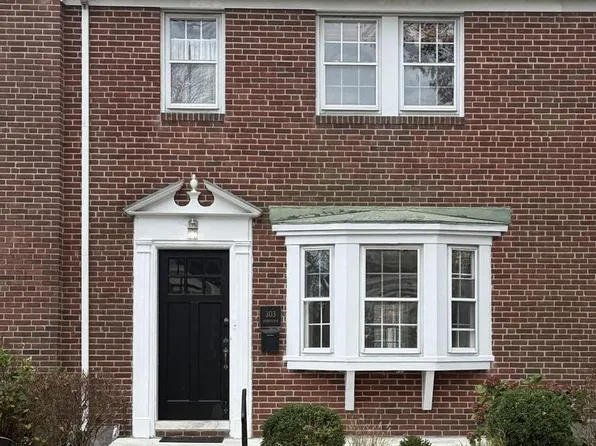 303 Dumbarton Rd, Baltimore, MD 21212