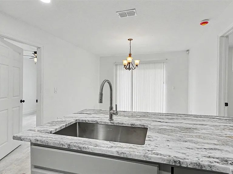 1128 Neville Ave — Photo 12