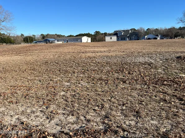 168 Deepwater Drive, Stella, NC 28582