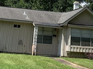 3865 Cecil Dr, Beaumont, TX 77706