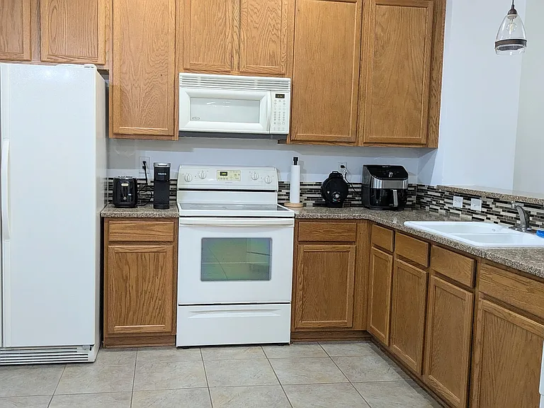 12301 Kernan Forest Blvd — Photo 10