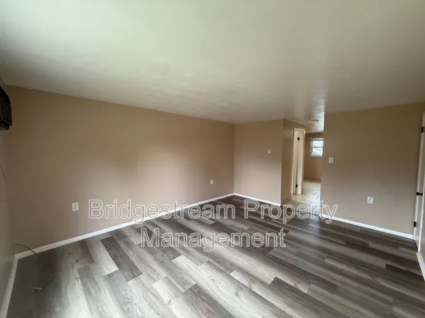 156 Forest St, Fairborn, OH 45324
