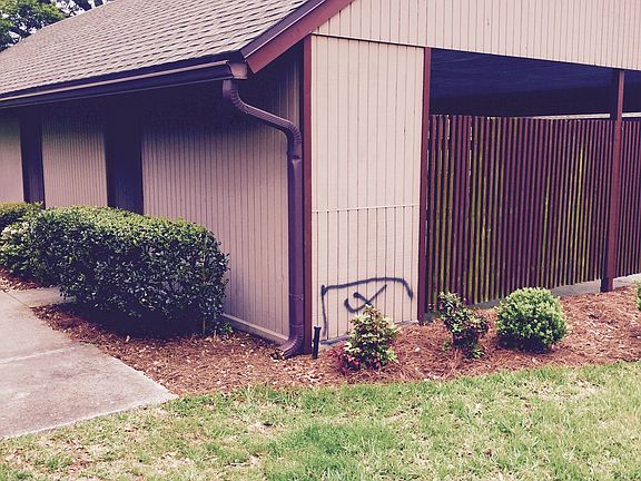 4th image of 10135 Leisure Ln S