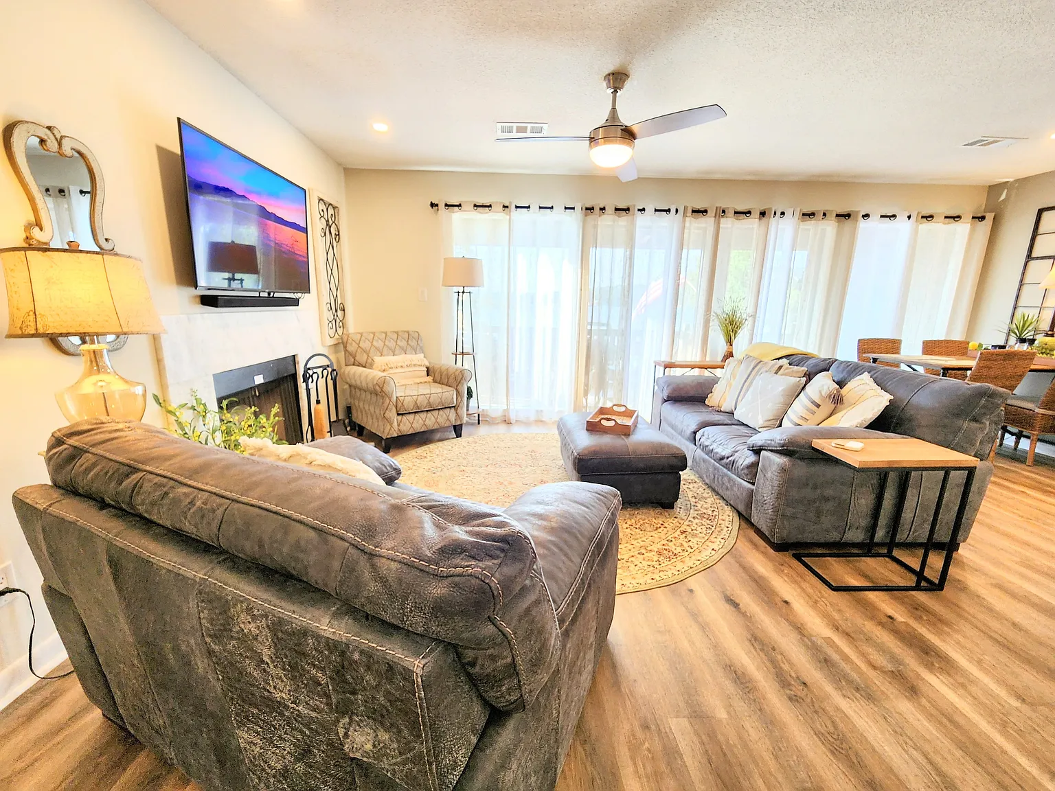 400 Farr Shores Dr — Photo 3