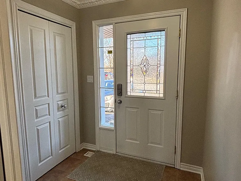 45 Flynn Ct — Photo 2