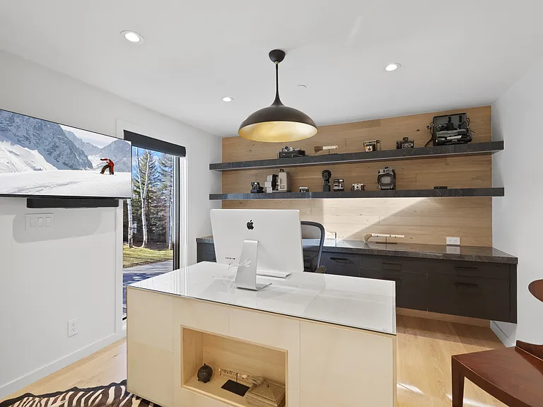 55 Smuggler Grove Rd — Photo 18