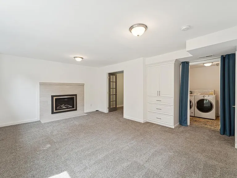 1140 N 146th Pl — Photo 26