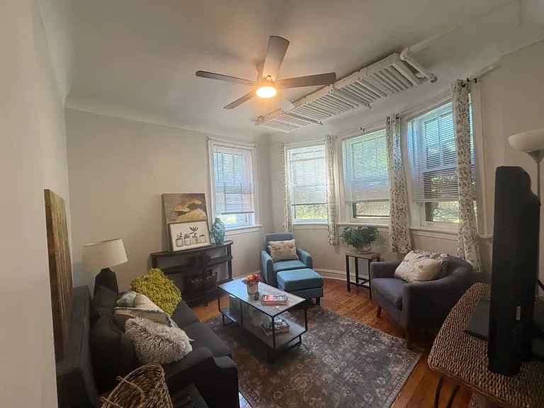 2423 W Lunt Ave #1 — Photo 7