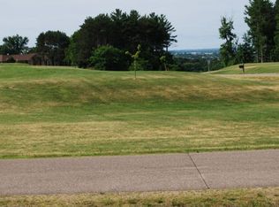 453 Windy Hill Rd, Hudson, WI 54016