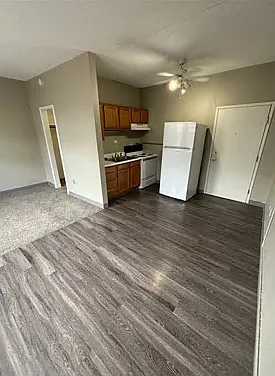 123 E Iowa Ave #1 — Photo 2