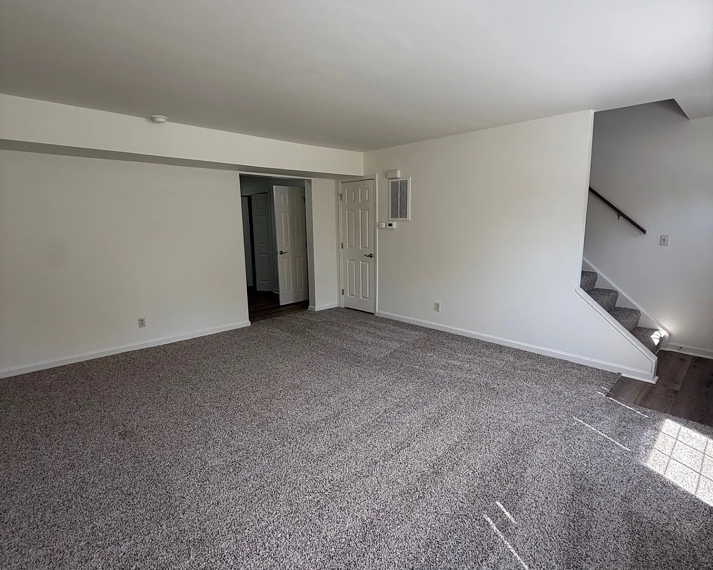 Fairfield Street - 503 — Photo 3
