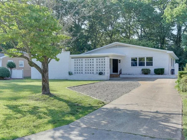 111 Roberta Dr, Hampton, VA 23666