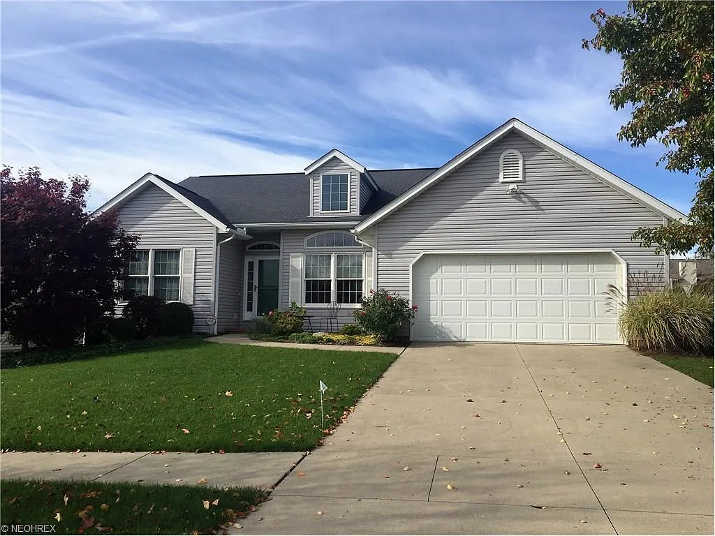 2210 Bramble Ln photo 1