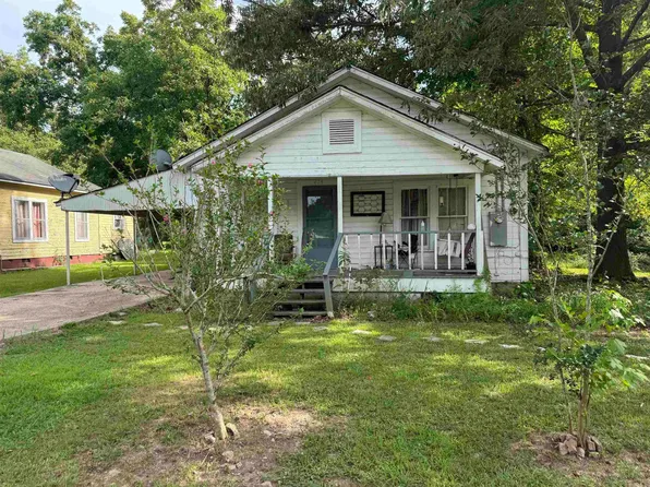 475 Hawkins St, Camden, AR 71701