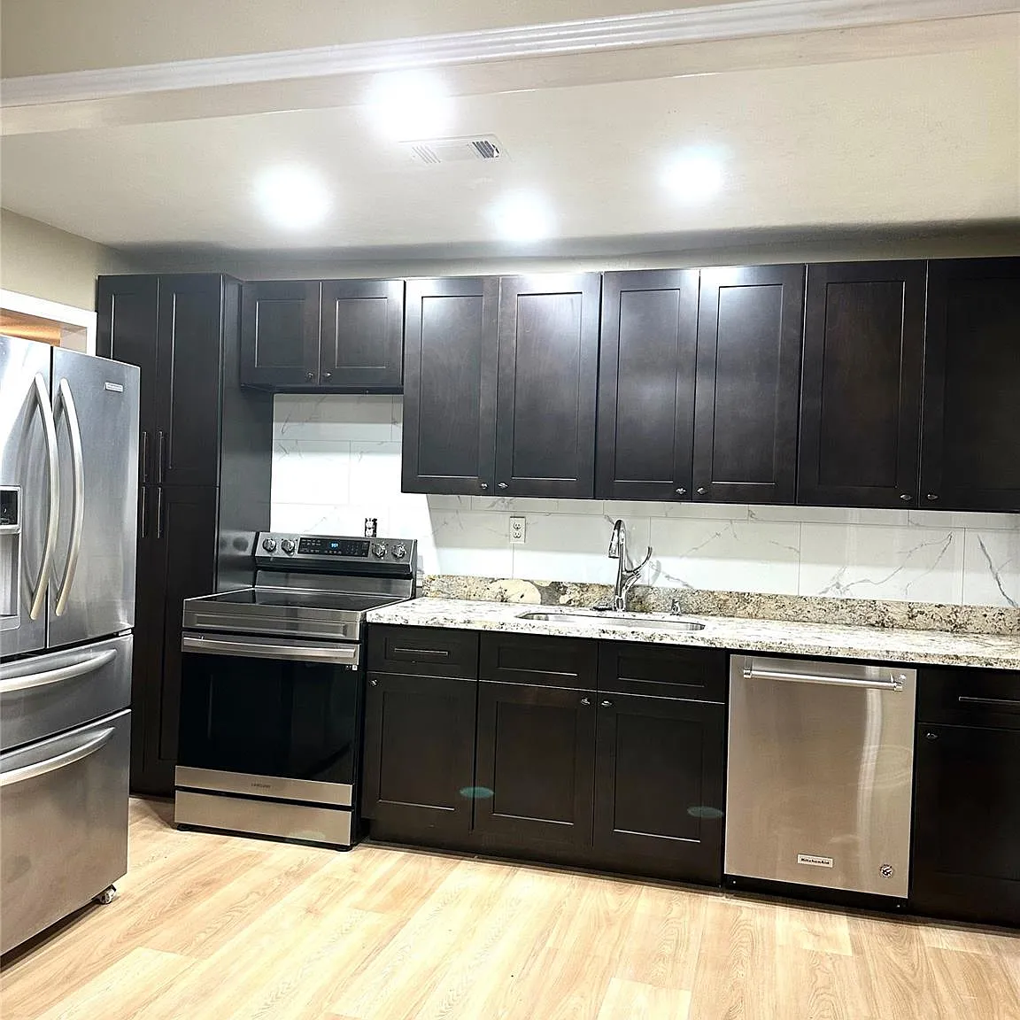 2 bed, 1.0 bath, 1192 sqft, $1,500 — Photo 2