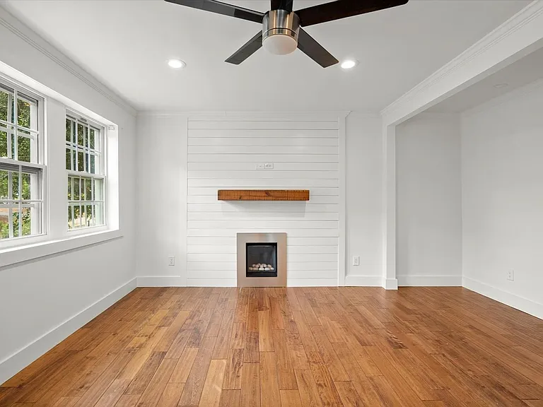 481 Griffin St NW — Photo 6