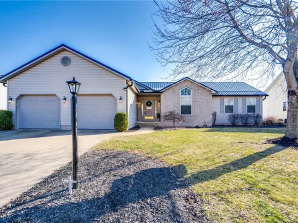 316 Creekside Rd SE, New Philadelphia, OH 44663