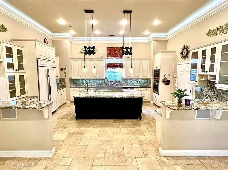 685 Bradbury Dr — Photo 9