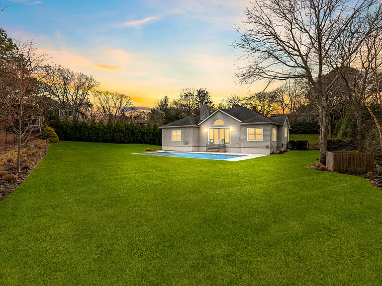 187 Shinnecock Hills Road Ext — Photo 26
