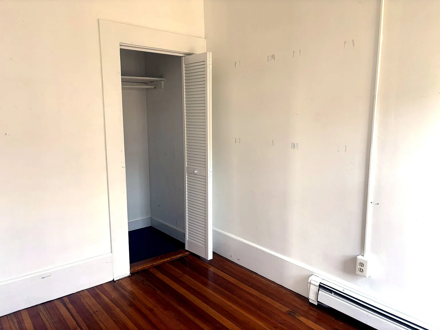 2 bed, $2,400 — Photo 4