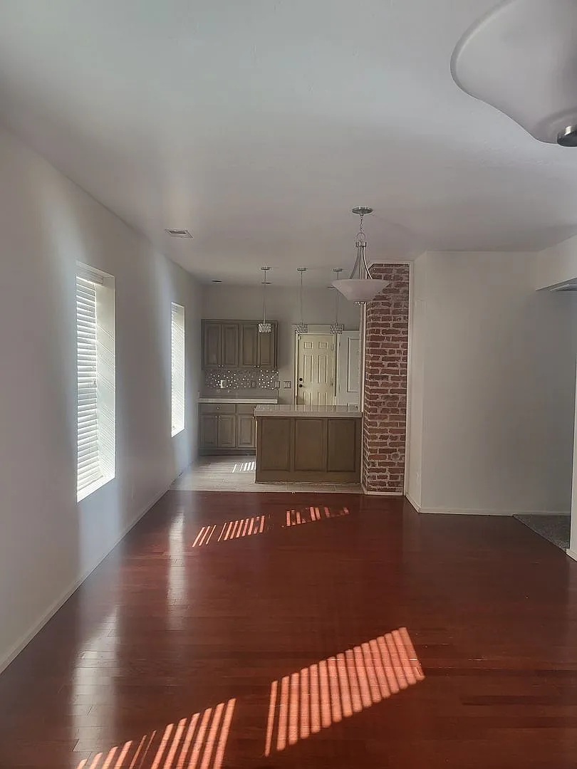 Historic Edo 2 Bedroom 2 Bath Condo — Photo 1