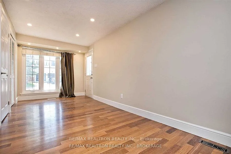 2 bed, $2,250 — Photo 2