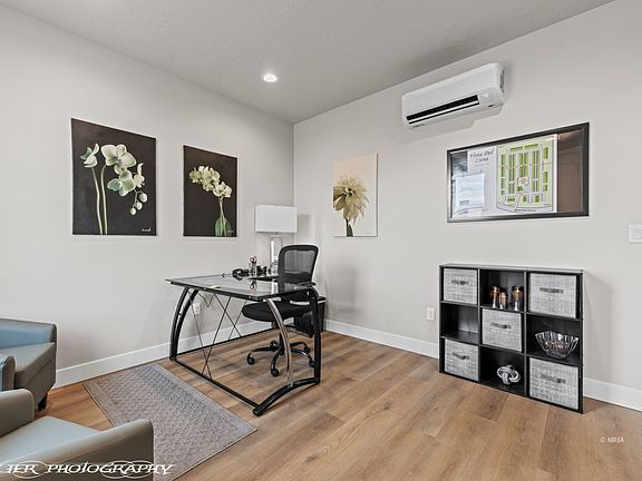 3rd image of 342 N White Rock Rd