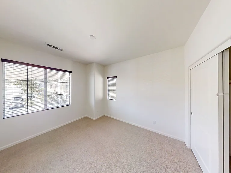 33767 King Dr — Photo 7