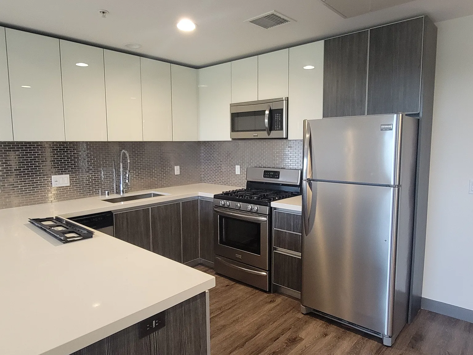 11400 Culver Blvd — Photo 4