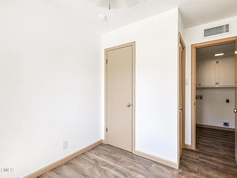 4945 Vista Grande Cir — Photo 45
