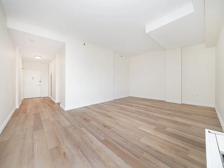 75-25 153rd St #710 — Photo 3