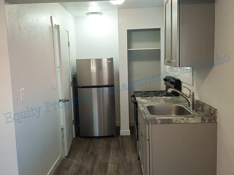1335 S 5th Ave — Photo 32