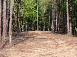 700 Pineland Rd, Riegelwood, NC 28456