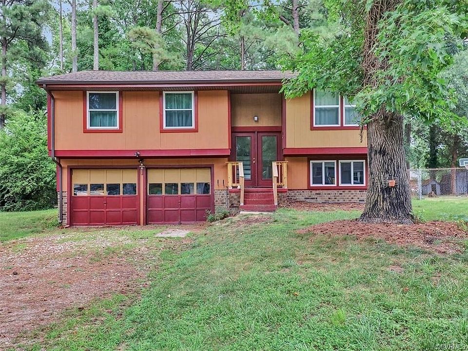 1st image of 9711 Laurel Pine Dr