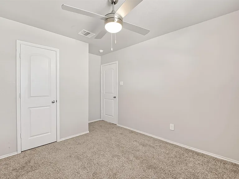 21500 Rustic Elm Dr — Photo 27