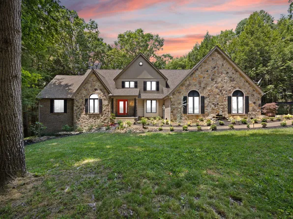 225 Spring Gate Dr, London, KY 40741