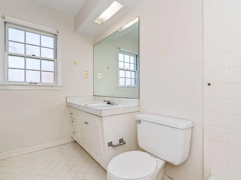 4058 Massie Ave #4 — Photo 20