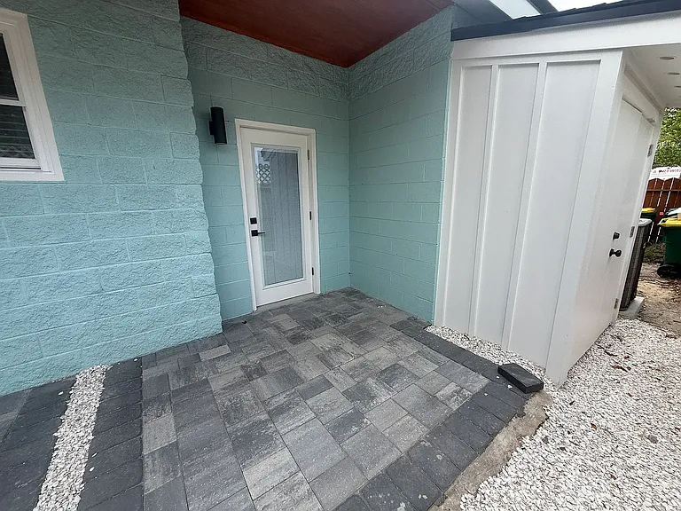 121 12th Ave N #102 — Photo 15