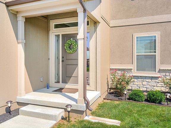 3rd image of 1007 Whippoorwill Ln