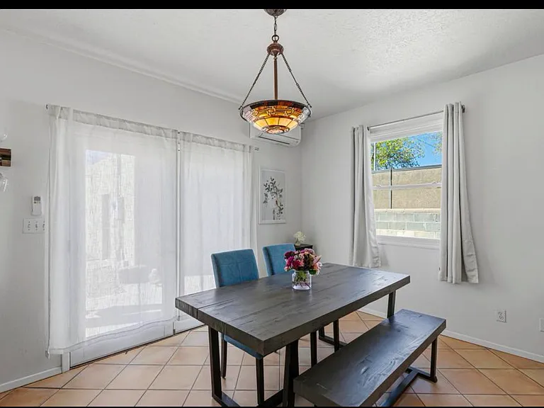 2920 Burton Ave SE — Photo 7