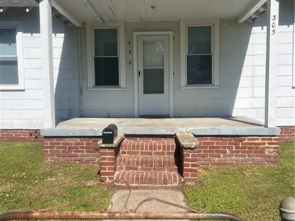 305 N 5th Ave, Hopewell, VA 23860