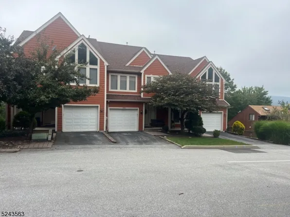 3 Wimbledon Dr #2, Vernon Twp., NJ 07462