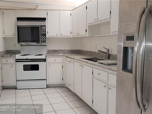 4th image of 535 Oaks Dr APT 105