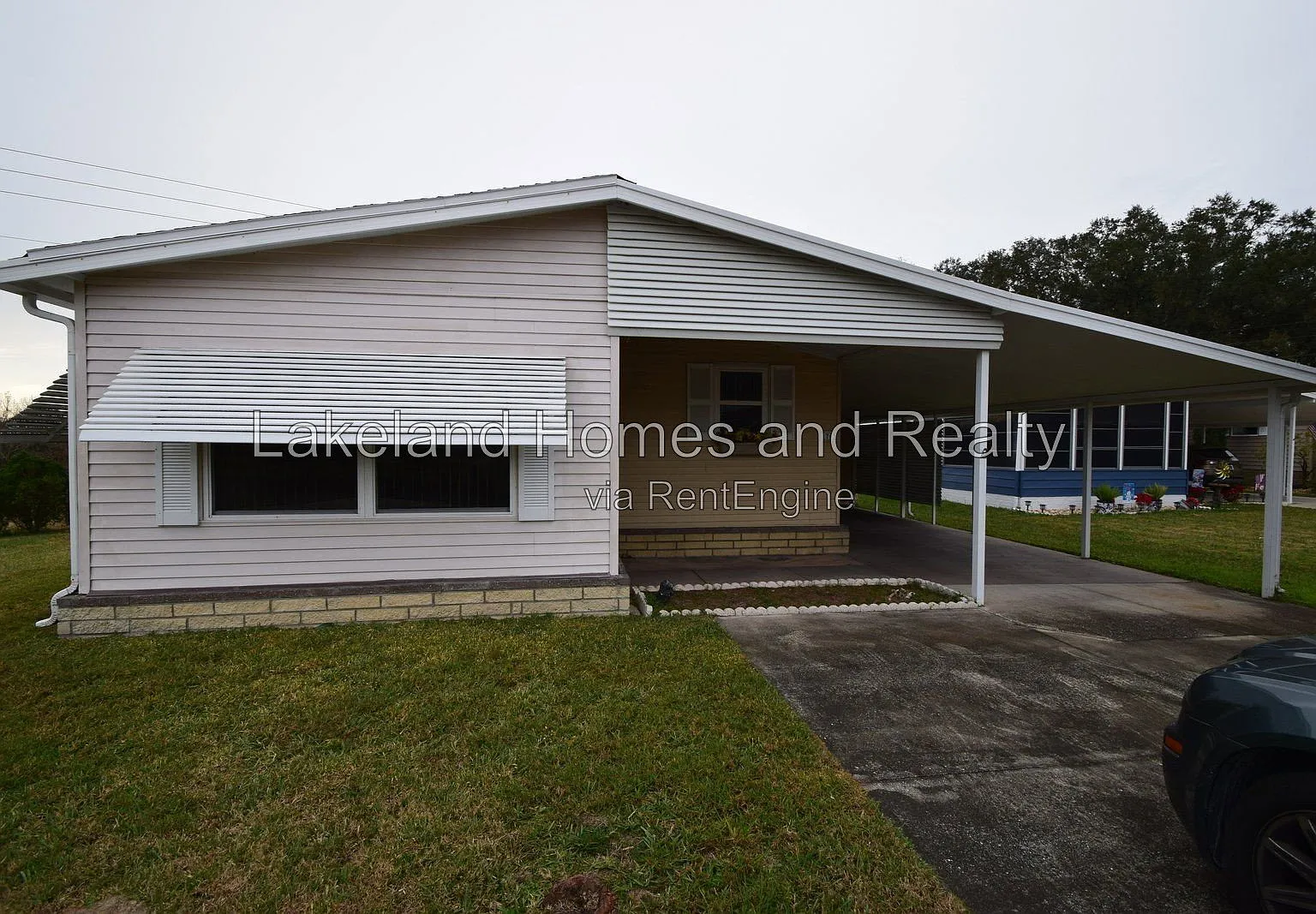 2 bed, 2.0 bath, $1,300 — Photo 1
