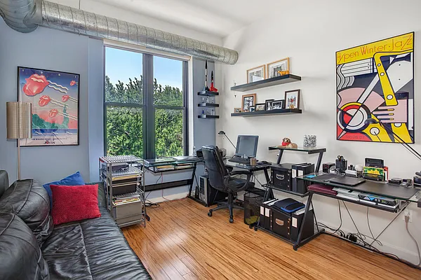 Sold by Keller Williams City Life Realty | media 9