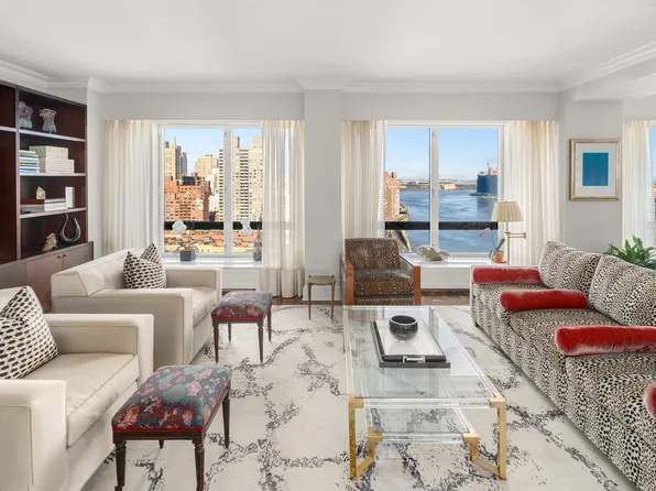 530 East 76th Street image 3 of 23