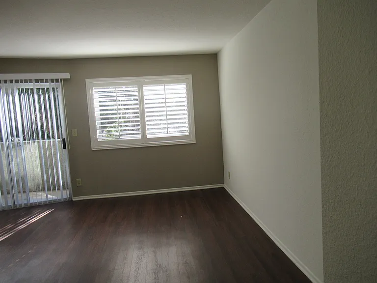 Terrace Trousdale Apartments — Photo 78